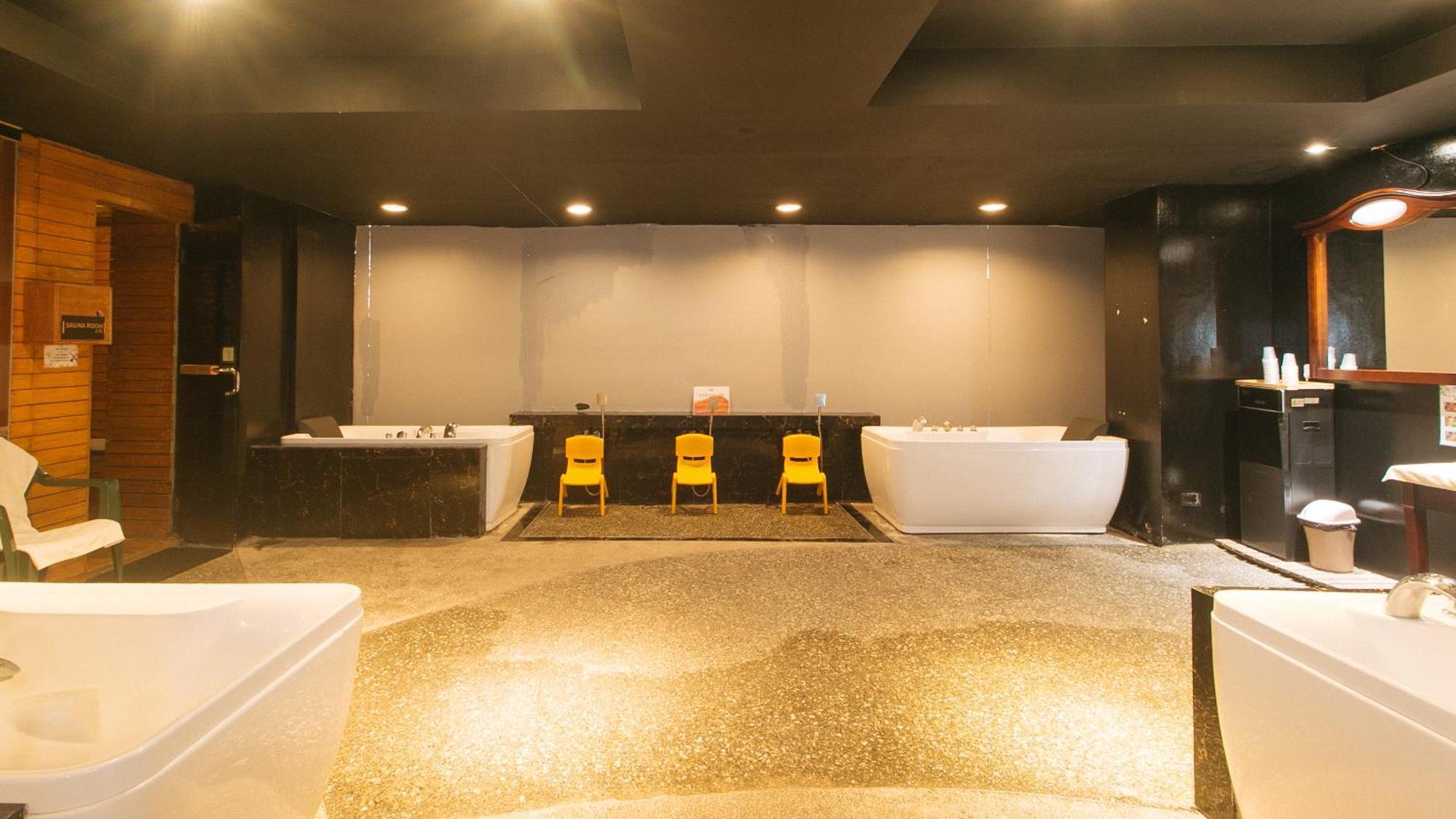 Reddoorz Premium At Jjimjbang Hotel Spa Manila Ngoại thất bức ảnh
