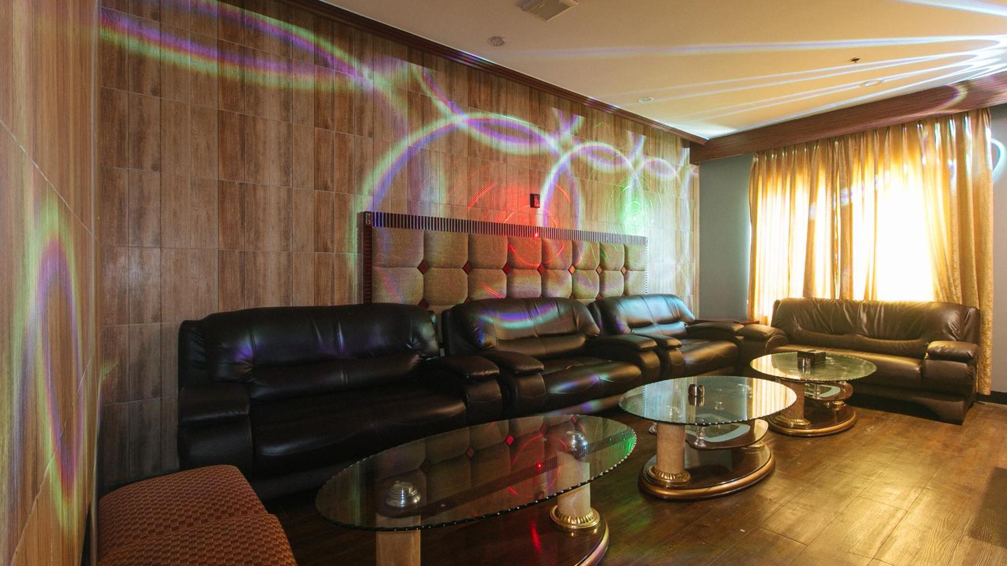Reddoorz Premium At Jjimjbang Hotel Spa Manila Ngoại thất bức ảnh