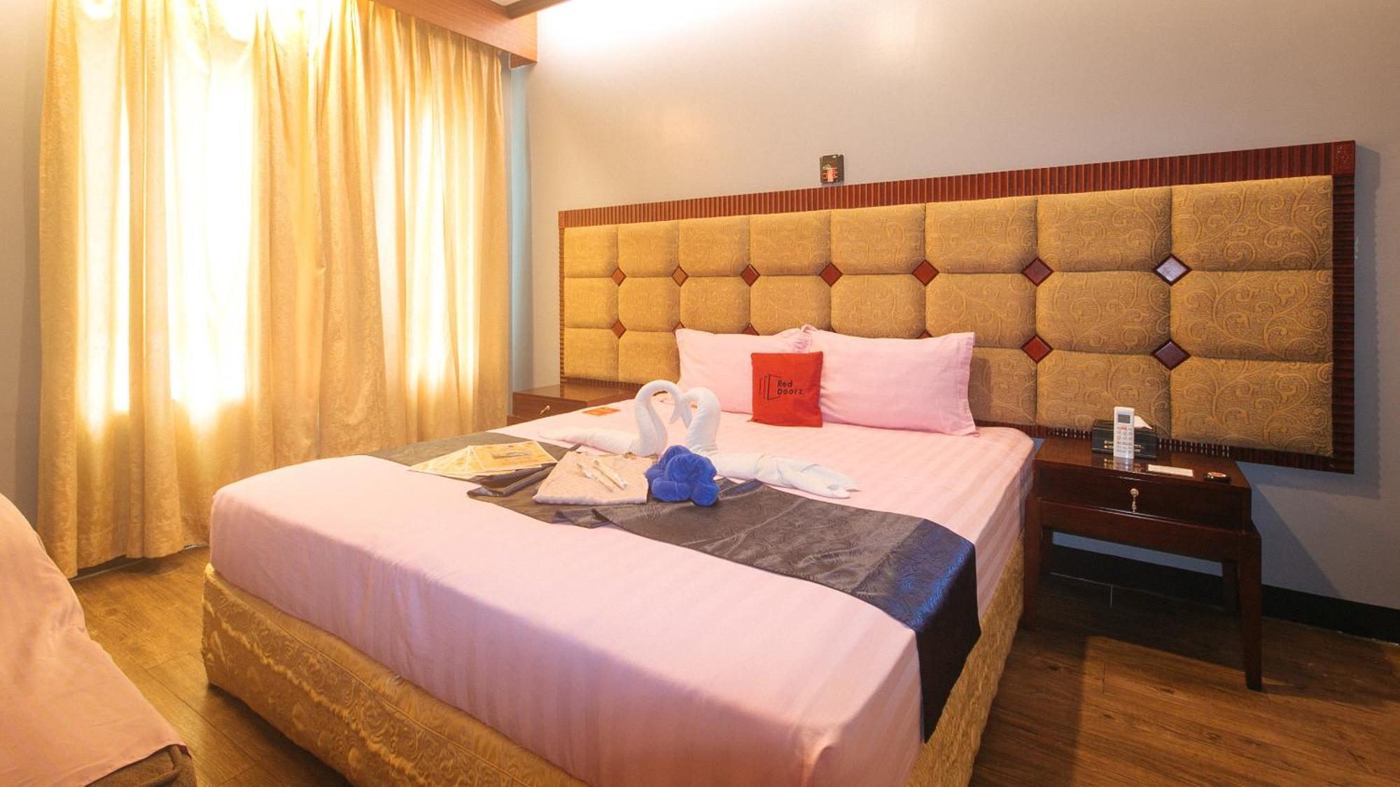 Reddoorz Premium At Jjimjbang Hotel Spa Manila Ngoại thất bức ảnh