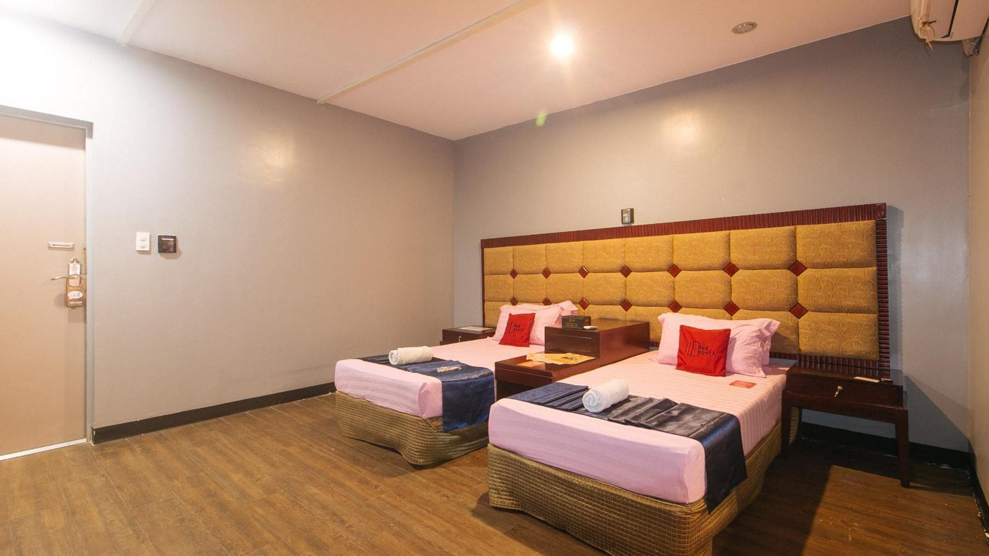 Reddoorz Premium At Jjimjbang Hotel Spa Manila Phòng bức ảnh